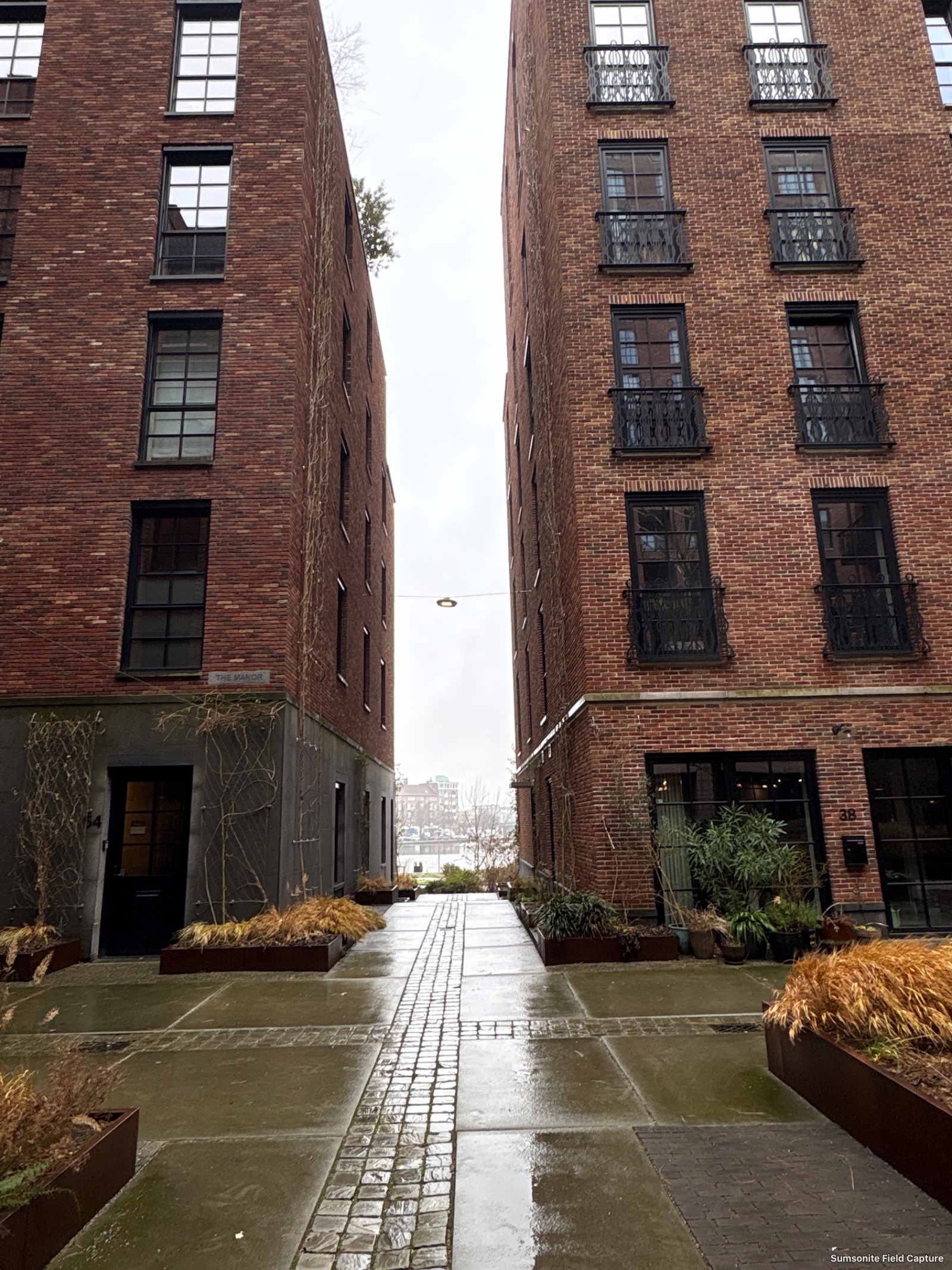 little_c_rotterdam_straat3.jpg